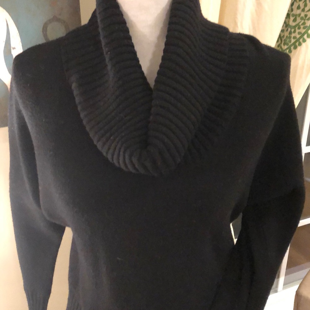 INC cropped black sweater - Picture 3 of 8